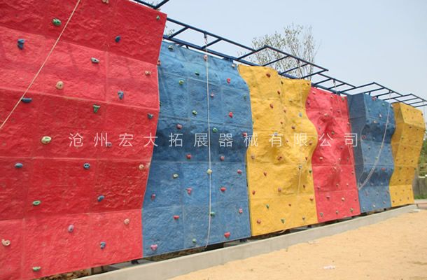 独立攀岩墙