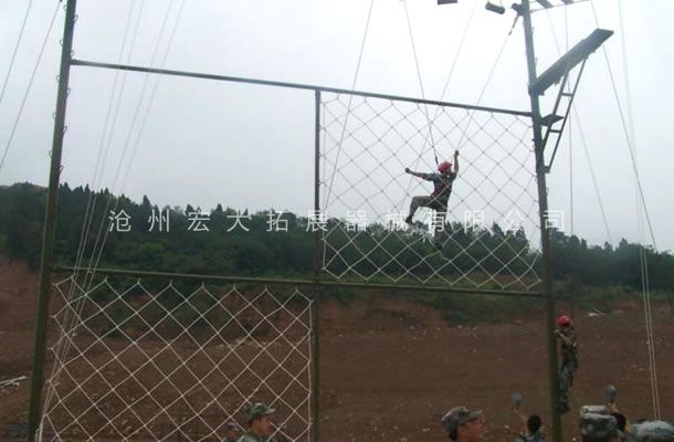 高空拓展器材,高空拓展训练架