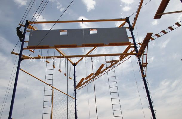 高空拓展器材,高空拓展训练架