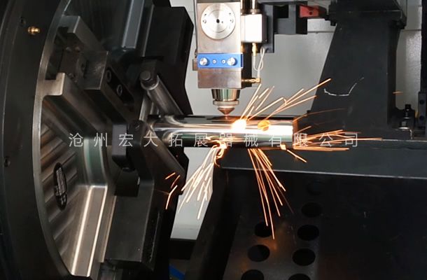 公司采用激光切管机-提高拓展器械工件精准质量