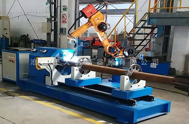 公司采用焊接机器人-提高拓展器械产品的焊接工艺