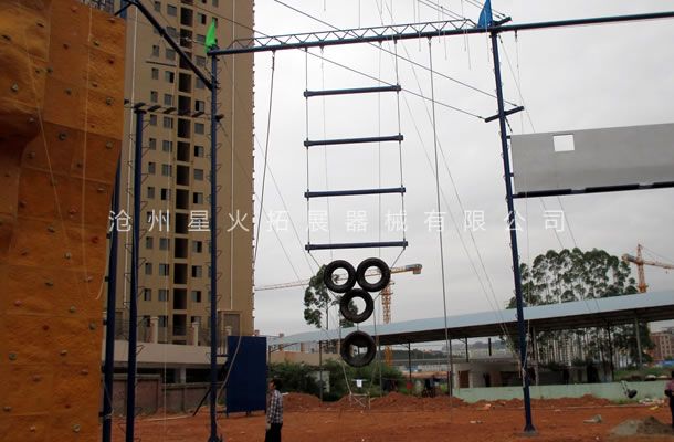 高空拓展器材，高空拓展训练架