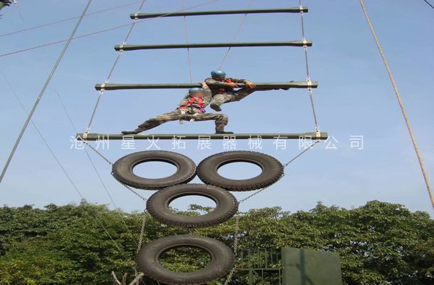 高空拓展器材，高空拓展训练架