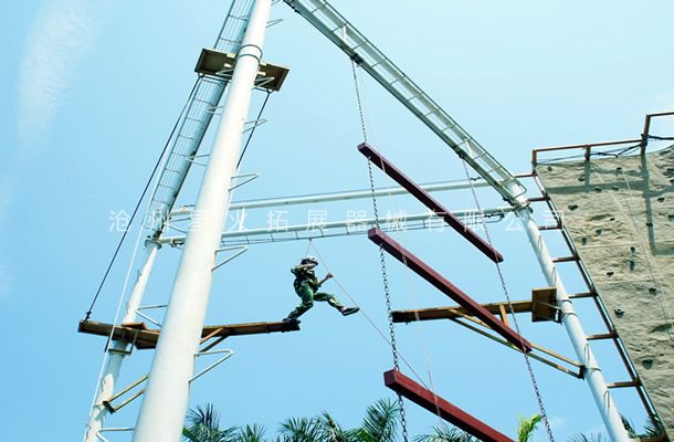 高空拓展训练设备